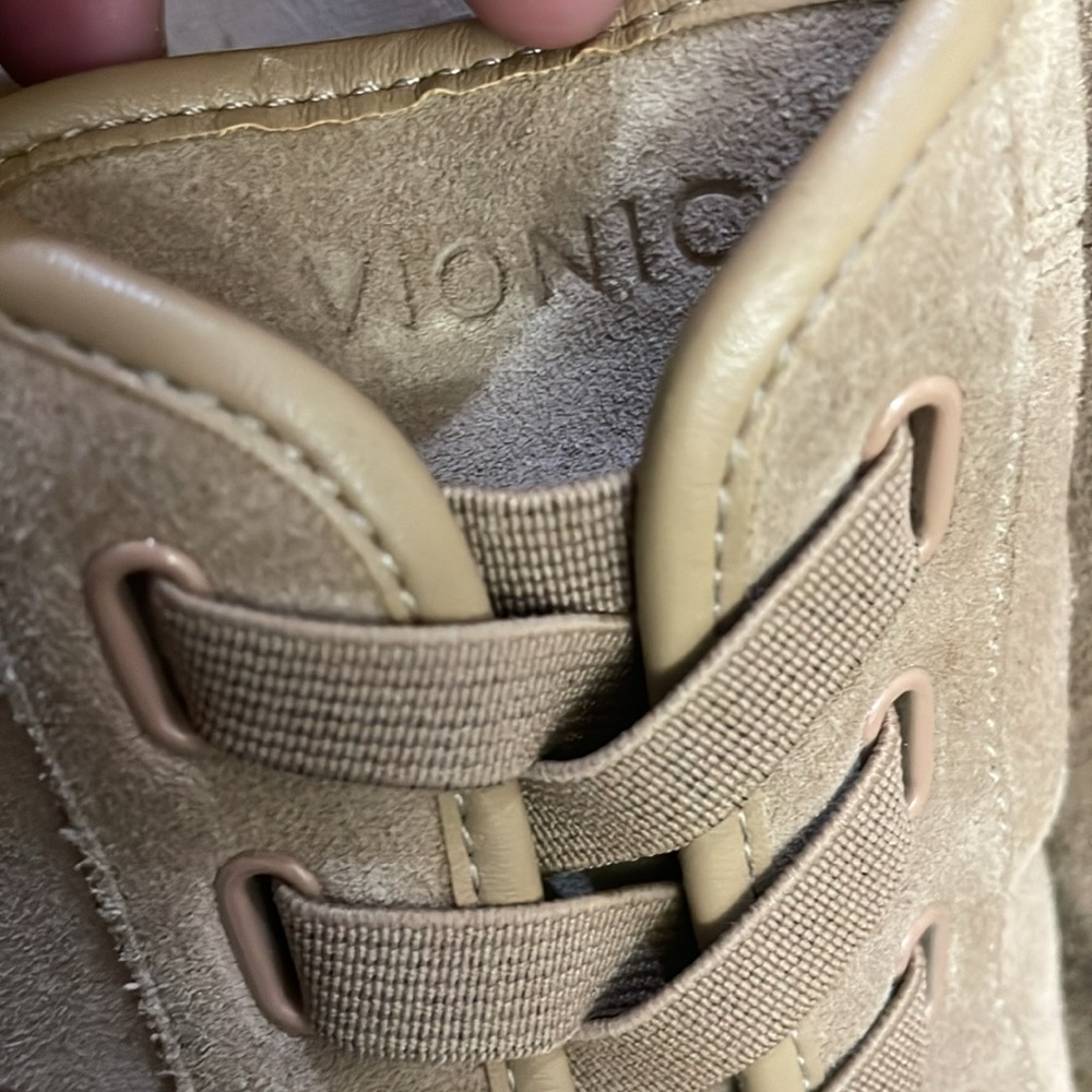 Vionic Jean Suede Sneakers Women Size 9.5 Slip On Leather Taupe Comfort Casual - Picture 3 of 9